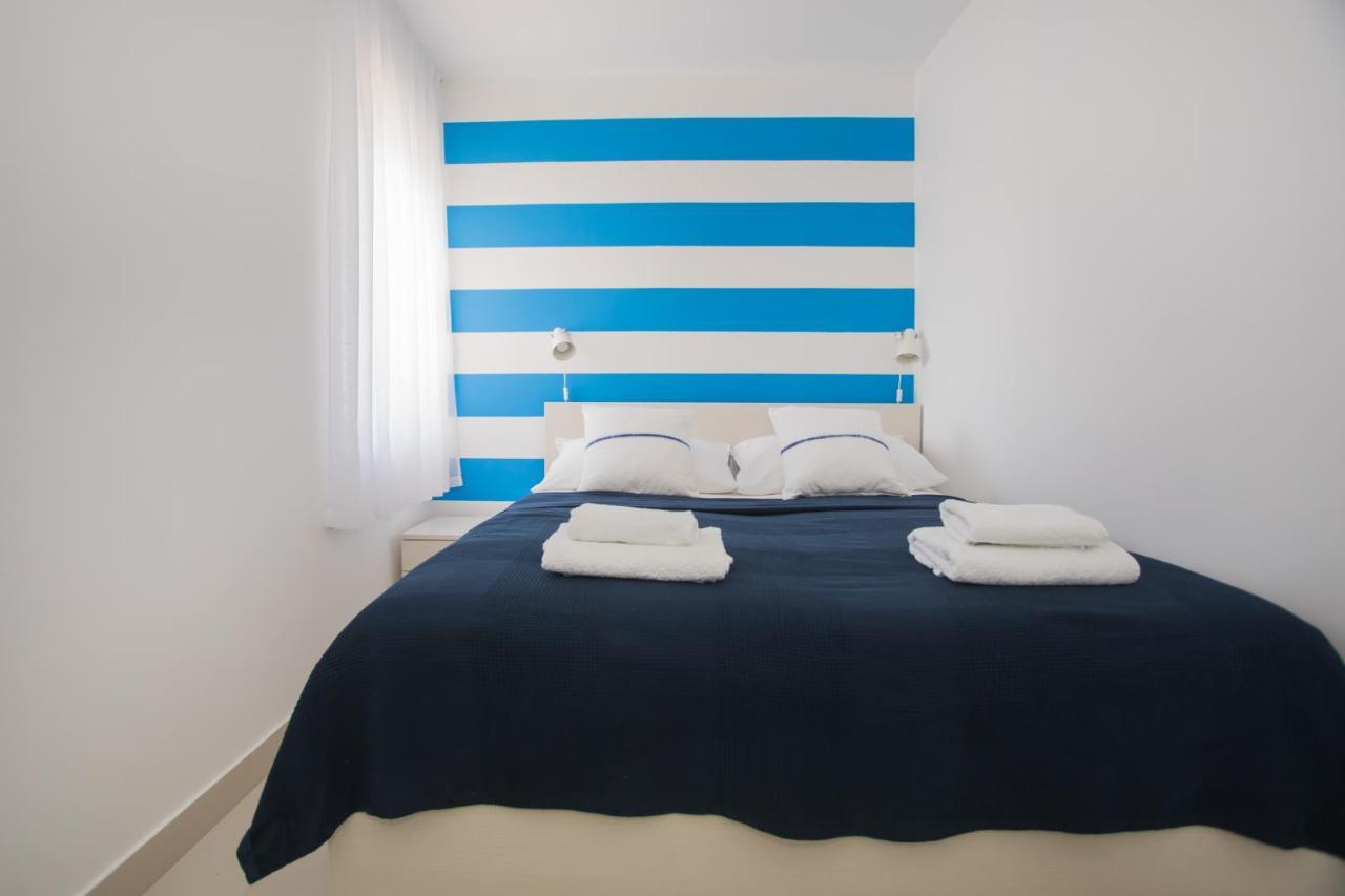 Blue Adria Apartment Primosten Exterior photo
