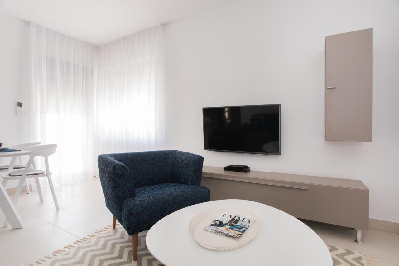 Blue Adria Apartment Primosten Exterior photo